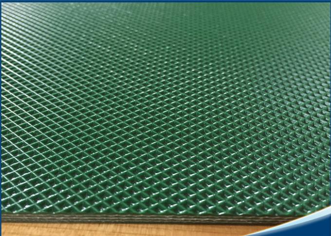 Low Noise Fabric Pvc Conveyor Belt , Green Corrugator Belt 300N / Mm Tensile Strength