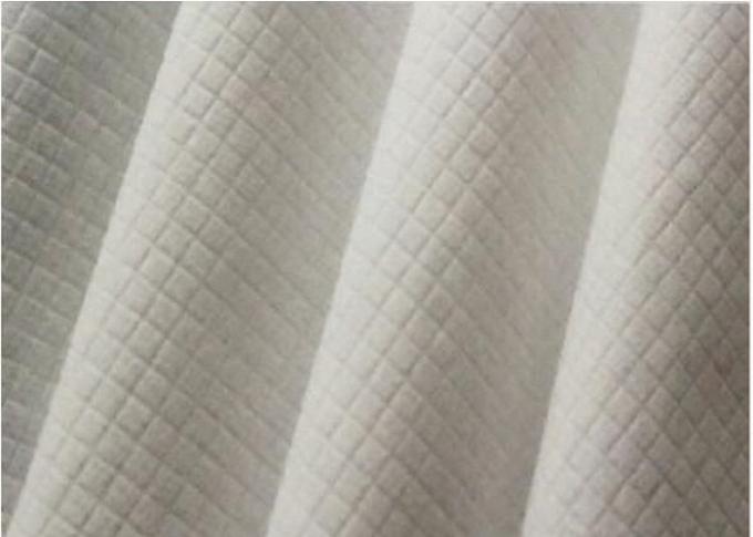 plain  Dot Embossed 50-200g White CPC Composite Nonwoven Fabric