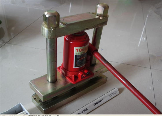 China Manual Fastener Clipper Belt Lacing Tool , Corrugator Belt Lacing Machine 28KG Weight supplier