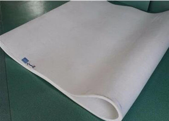 China 20m Length White Color High Temperature Blanket For Compactor Machine /Compacting Needle Felt Industry Field supplier