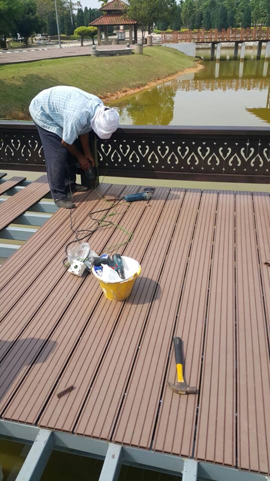 Weather Resistant Wood Plastic Composite Garden Decking Boards Plastic Composite Garden Decking Boards