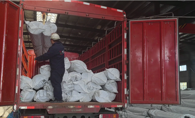 Polyethelene Nonwoven Geotextile Fabric 5.8m For Roads Isolation 3